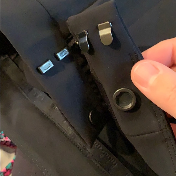 Lululemon pants. Size 8. Black - Picture 5 of 5